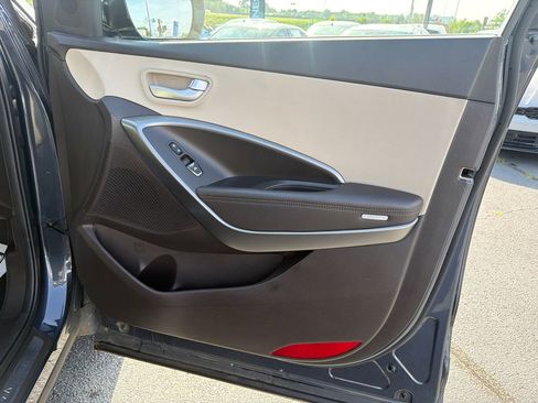 Used 2017 Hyundai Santa Fe Sport FWD image 14