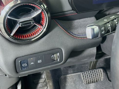 Used 2024 Chevrolet Blazer EV RS image 17