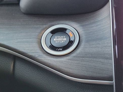 New 2025 Jeep Grand Cherokee L Limited w/ Luxury Tech Group II image 10