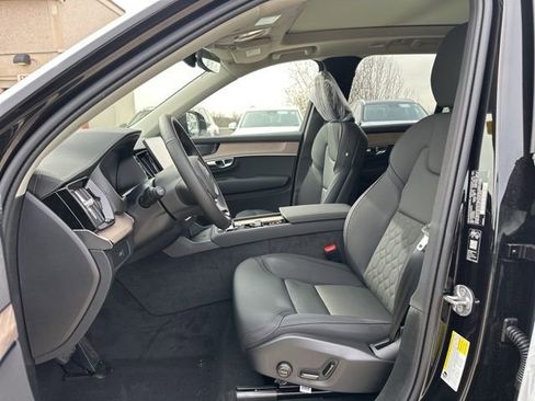 New 2026 Volvo XC90 B6 Plus w/ Protection Package image 14