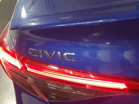 Used 2022 Honda Civic EX image 8