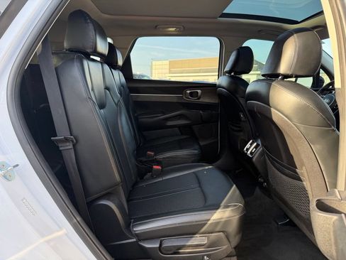 Used 2021 Kia Sorento EX w/ Panoramic Sunroof Package AWD/4WD image 31