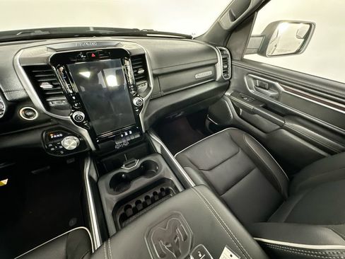 Used 2025 RAM 1500 Laramie w/ Sport Appearance Package AWD/4WD image 11