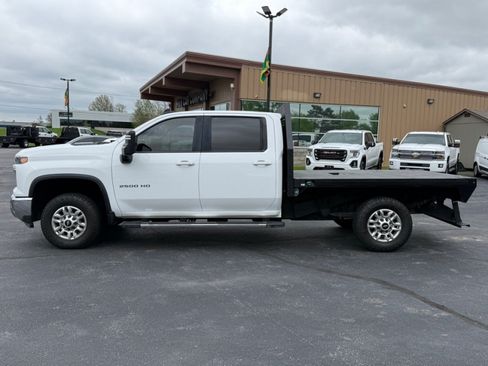 Used 2024 Chevrolet Silverado 2500 LT w/ Convenience Package AWD/4WD image 5