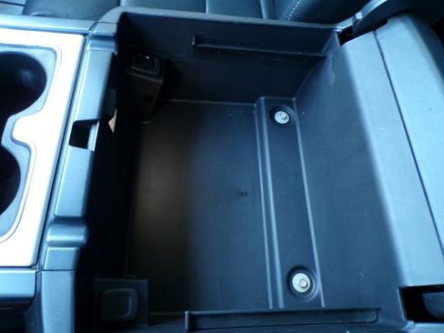 Used 2018 GMC Sierra 1500 SLT image 31