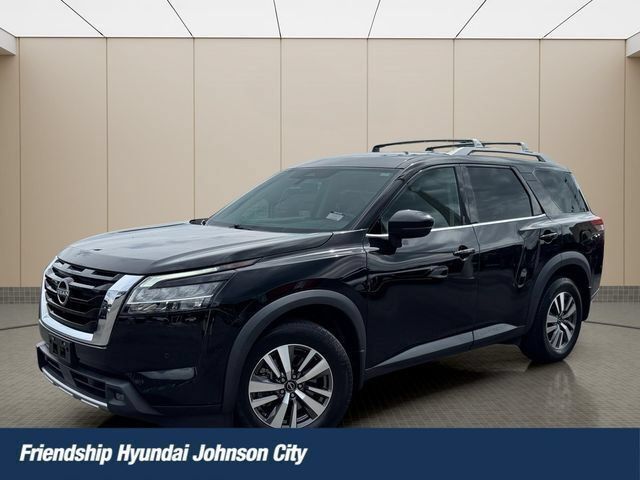 Used 2023 Nissan Pathfinder SL AWD/4WD image 1