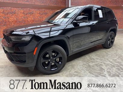 Used 2023 Jeep Grand Cherokee Altitude