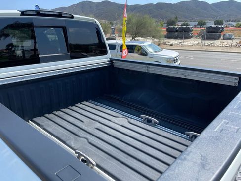 Used 2019 Nissan Titan PRO-4X w/ Pro-4x Utility Package AWD/4WD image 10