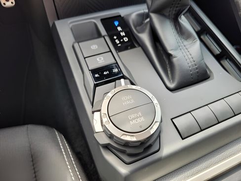 Certified 2025 Toyota Tacoma TRD Sport image 23