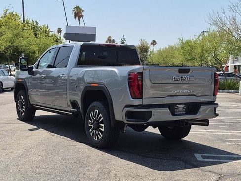 New 2026 GMC Sierra 2500 Denali Ultimate AWD/4WD image 7