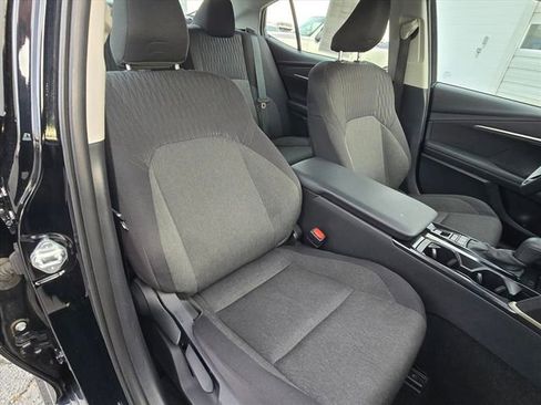 Used 2025 Toyota Camry LE image 18