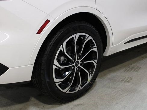 New 2026 Lincoln Nautilus Reserve image 29