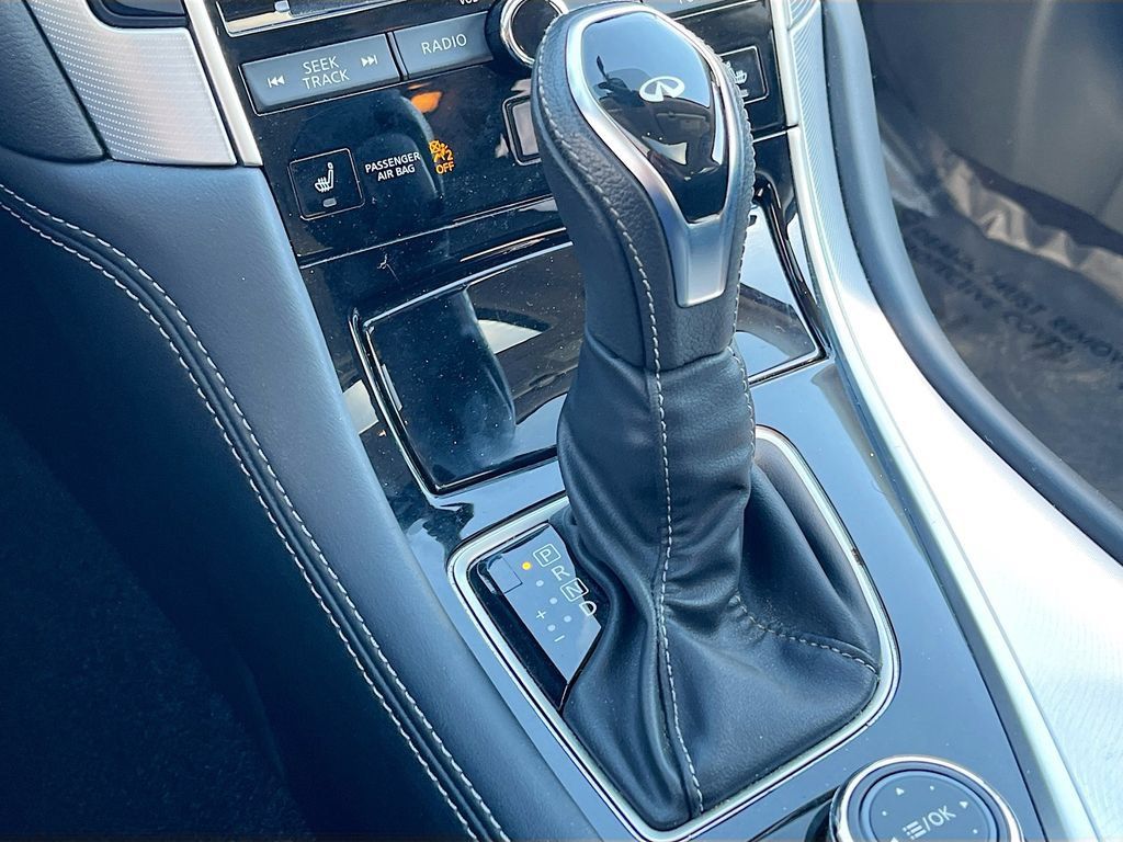 Used 2023 INFINITI Q50 Luxe AWD/4WD image 16