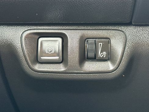 Certified 2023 GMC Acadia SLT w/ Elevation Edition FWD image 37
