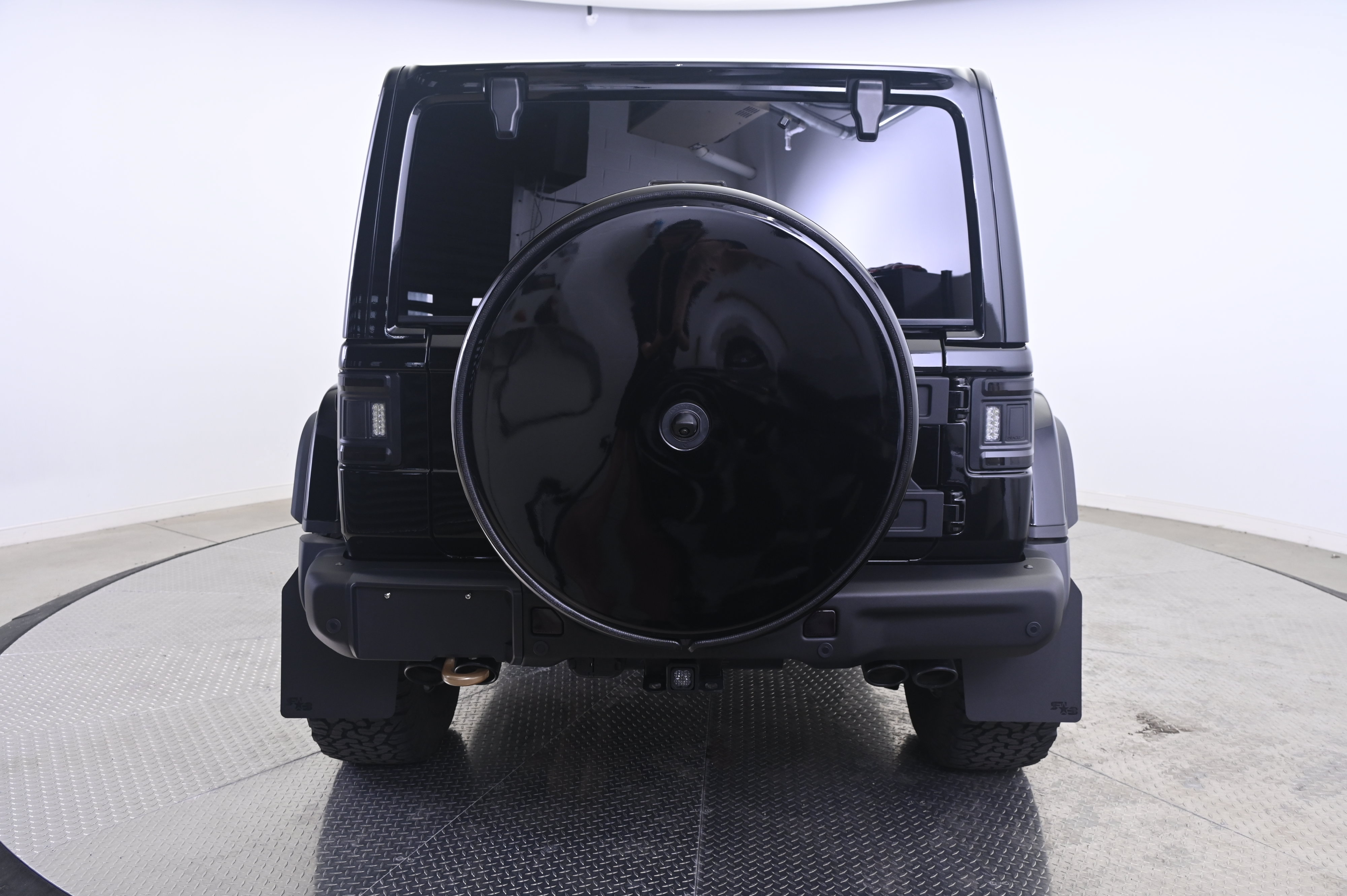 Used 2025 Jeep Wrangler Unlimited Rubicon 392 AWD/4WD image 6