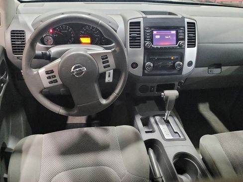 Used 2018 Nissan Frontier SV image 22