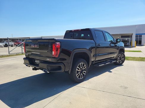 New 2026 GMC Sierra 1500 AT4 AWD/4WD image 5