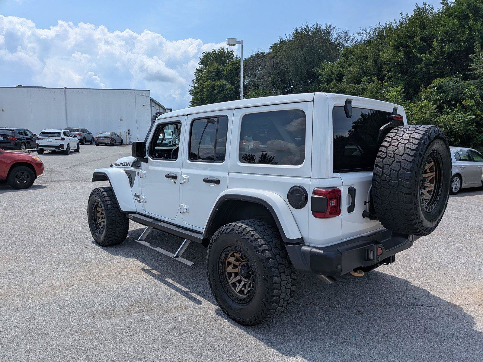 Used 2021 Jeep Wrangler Unlimited Rubicon w/ Trailer Tow Package AWD/4WD image 3