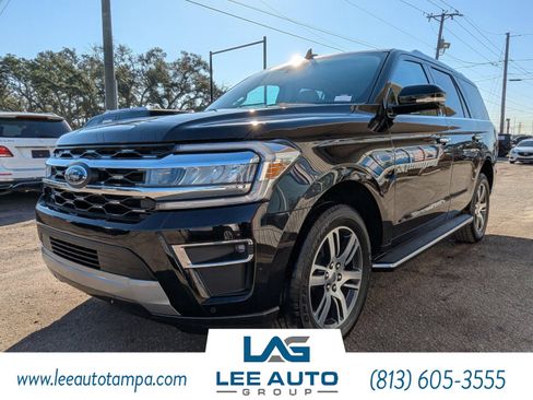 Used 2022 Ford Expedition Limited image 7
