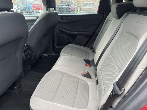 Certified 2022 Ford Escape SE w/ Cold Weather Package image 24