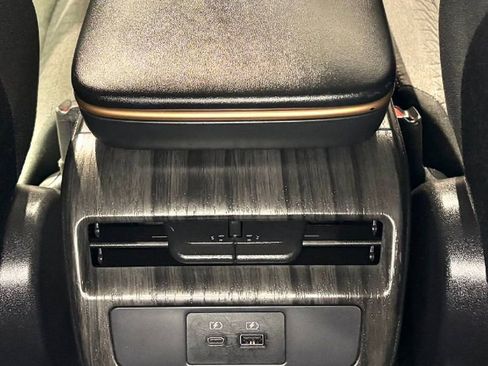 Used 2023 Nissan Ariya Venture+ image 35