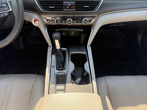 Used 2019 Honda Accord EX image 15