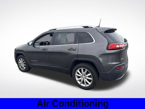 Used 2017 Jeep Cherokee Limited AWD/4WD image 3