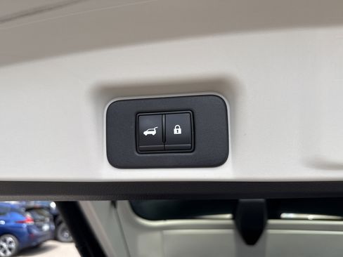 Certified 2024 Nissan Ariya AWD image 15