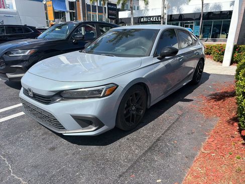 Used 2023 Honda Civic Sport image 1