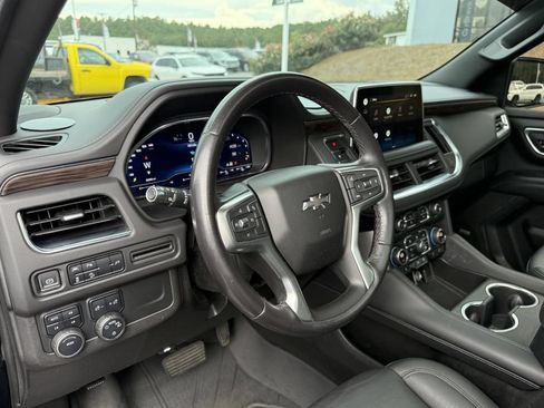 Used 2022 Chevrolet Tahoe Z71 AWD/4WD image 10