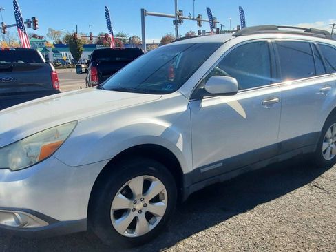 Used 2011 Subaru Outback 2.5i Premium image 23