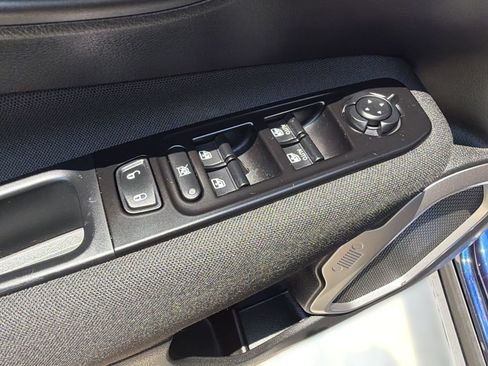 Used 2021 Jeep Renegade Latitude FWD image 13