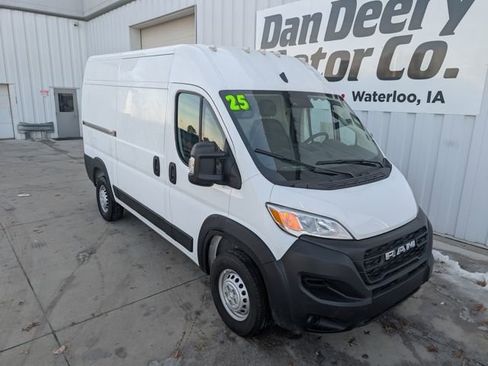 Used 2025 RAM ProMaster 2500 image 8