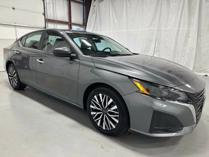 Used 2024 Nissan Altima 2.5 SV