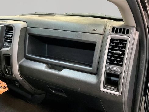 Used 2022 RAM 1500 Express w/ Wheel & Sound Group AWD/4WD image 28