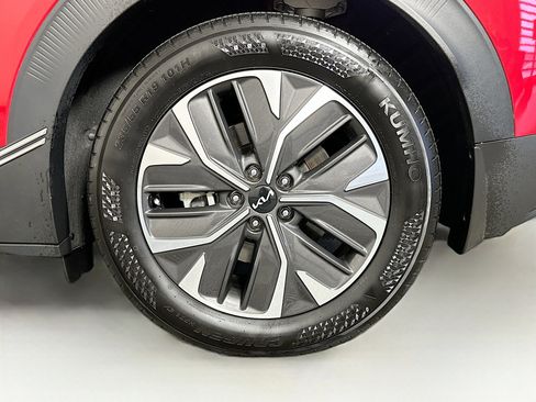 Used 2024 Kia EV6 Light image 11