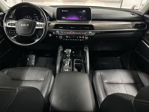 Used 2022 Kia Telluride EX w/ EX Premium Package image 23