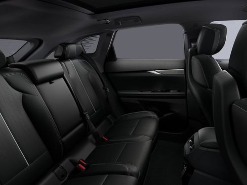 New 2026 Cadillac Optiq Luxury 2 image 34