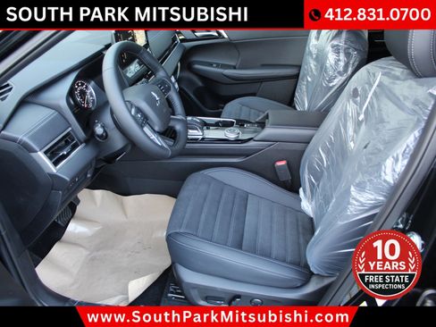 New 2026 Mitsubishi Outlander LE AWD/4WD image 12
