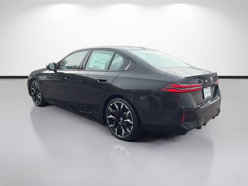 New 2027 BMW 530i w/ M Sport Package RWD image 5
