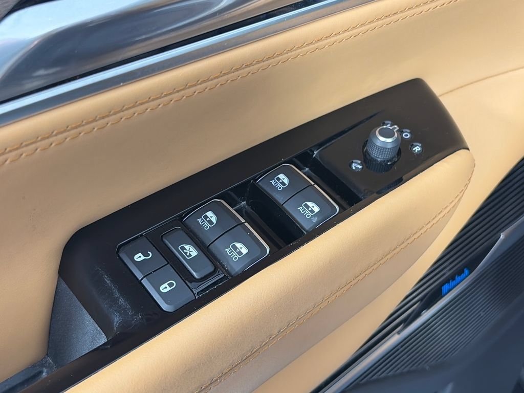 Used 2023 Jeep Grand Wagoneer Series III AWD/4WD image 25