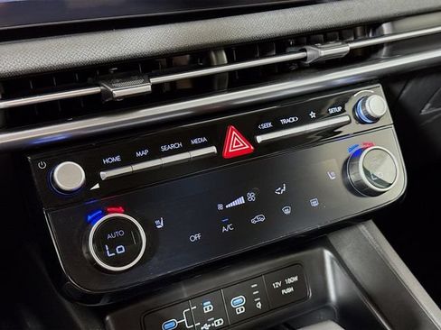 Certified 2025 Hyundai Tucson SEL AWD/4WD image 18