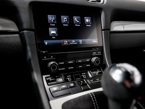 Used 2021 Porsche 718 Cayman GT4 image 14