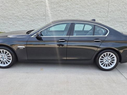 Used 2011 BMW 535i xDrive Sedan image 4