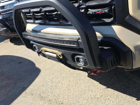 Used 2023 GMC Canyon AT4X w/ Edition 1 image 7