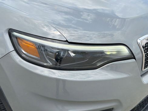Used 2021 Jeep Cherokee Latitude Lux w/ Sun & Sound Group FWD image 11