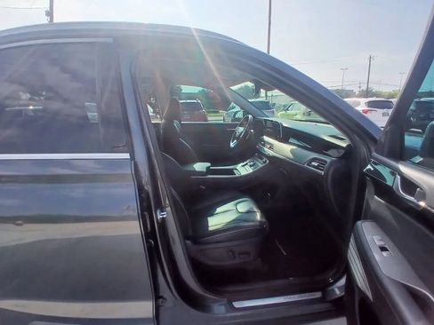 Used 2022 Hyundai Palisade Limited FWD image 18