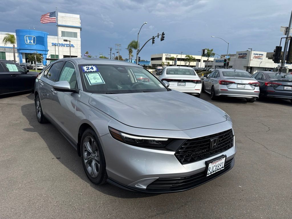 Used 2024 Honda Accord EX image 5