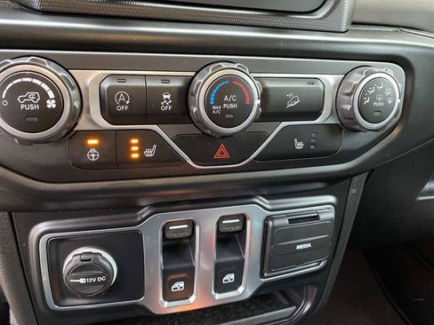 Certified 2020 Jeep Wrangler Sport S image 14