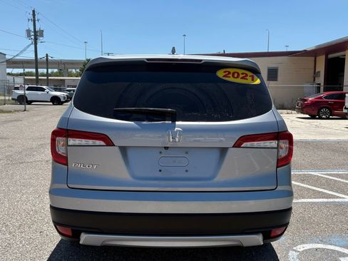 Used 2021 Honda Pilot EX image 4
